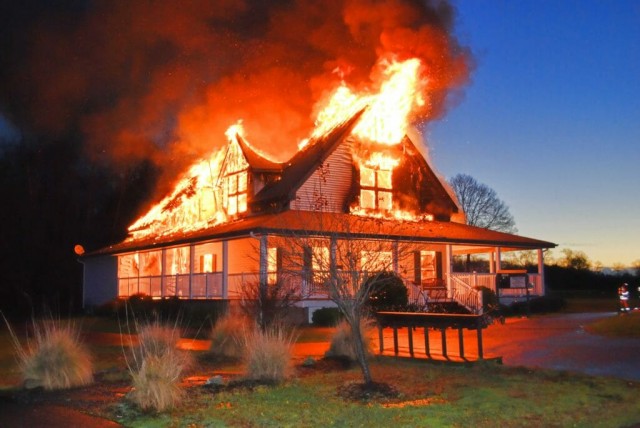 Tips Mencegah Kebakaran Ketika Di Rumah